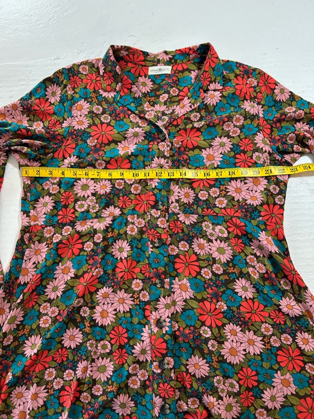 NATURAL LIFE Ansley Tunic Floral Button-Front Dress in Pink, Green & Red - Picture 6 of 15